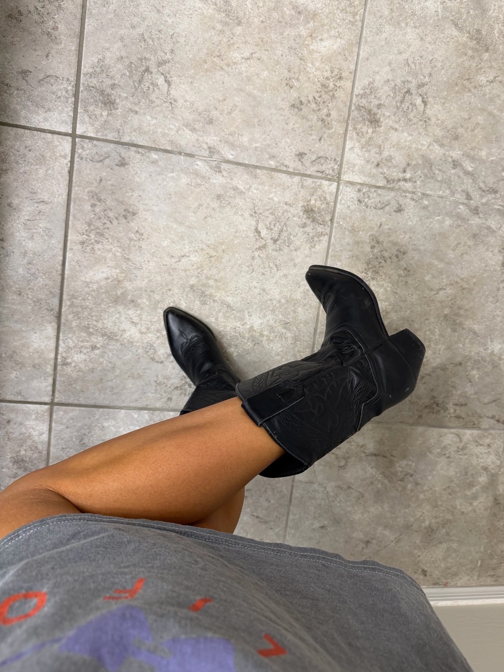 Vintage Black oak tree farms Cowboy boots